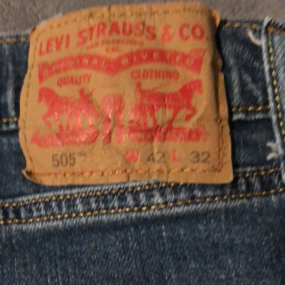 Levi’s 505 Men’s 42/32 - Picture 2 of 5